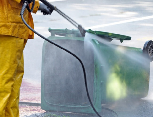 garbage bin cleaning